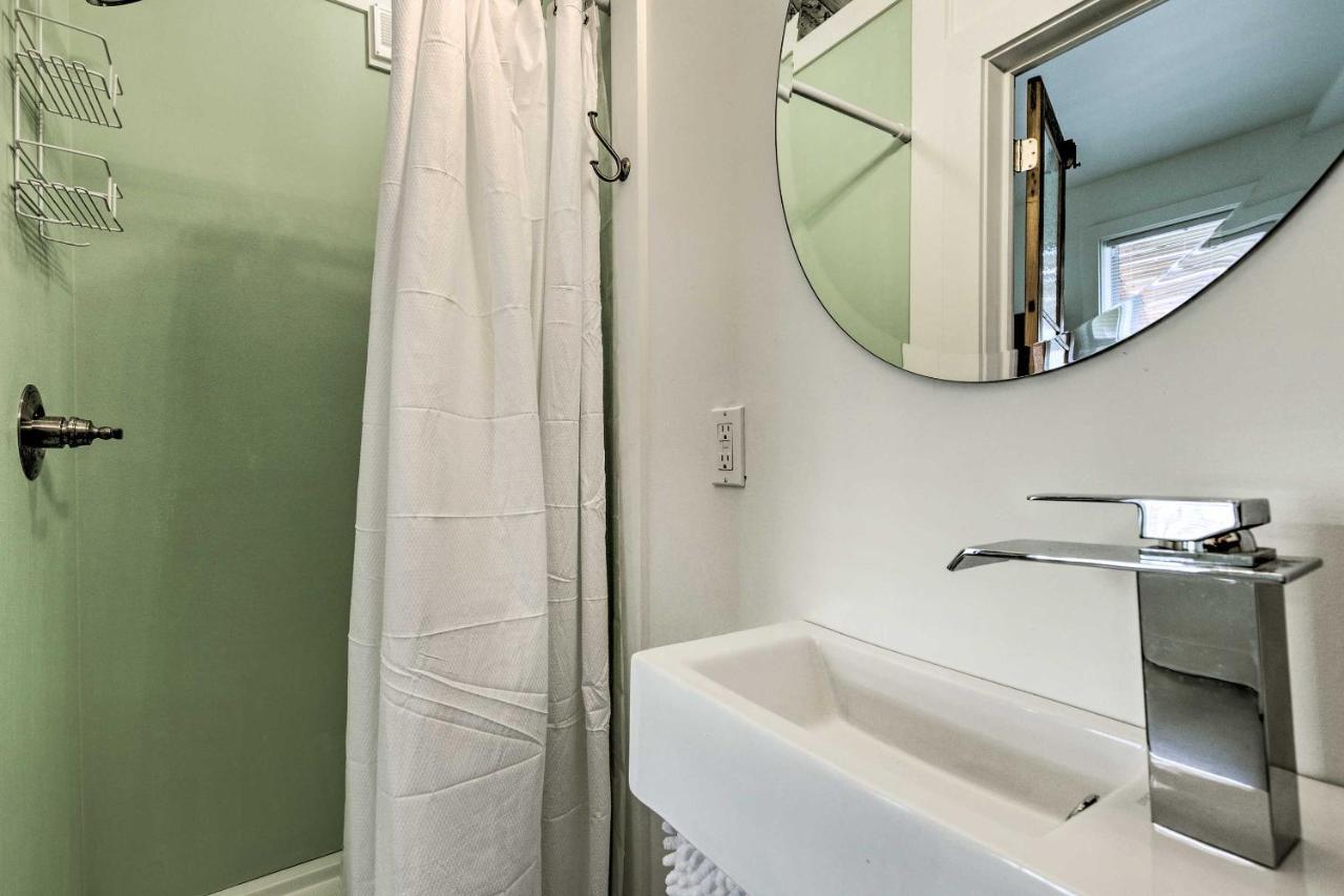 Appartement Old Town Getaway, Walk To Shopping, Dining, And Bay! à Bay St. Louis Extérieur photo
