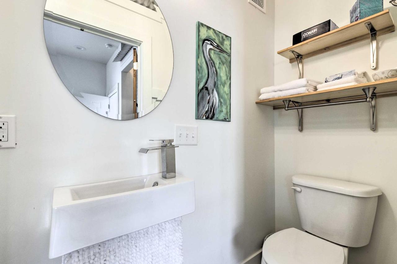 Appartement Old Town Getaway, Walk To Shopping, Dining, And Bay! à Bay St. Louis Extérieur photo